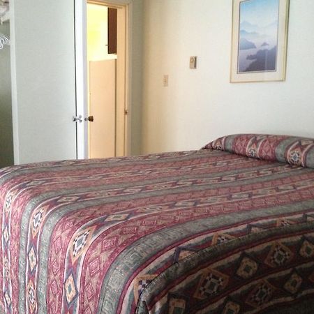 La Villa Motel Okanagan Falls Zewnętrze zdjęcie