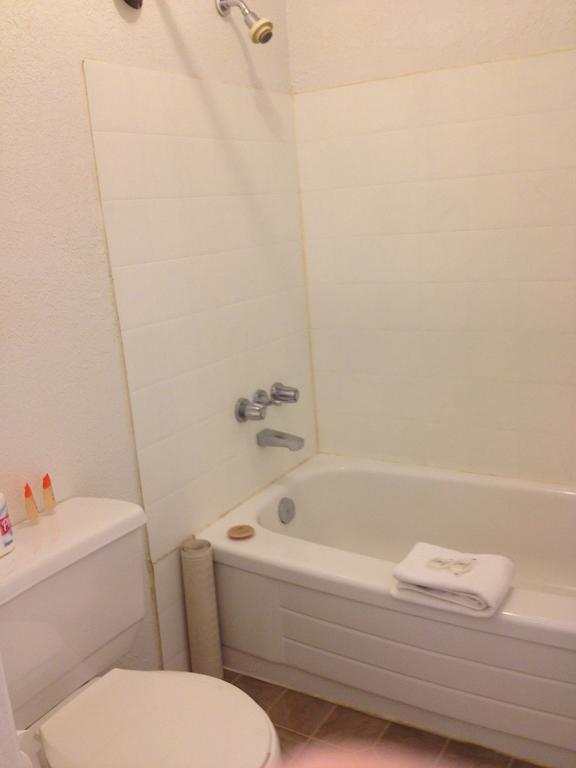 La Villa Motel Okanagan Falls Pokój zdjęcie